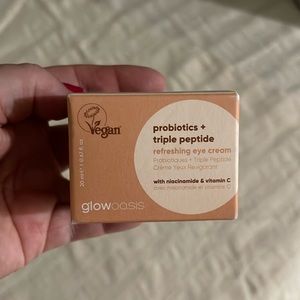 Glowoasis probiotics & triple peptide refreshing eye cream